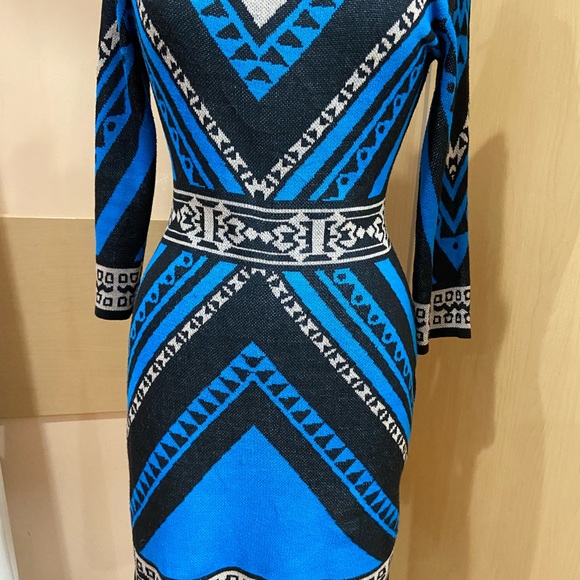 Flying Tomato Scoop Neck Geometric Fitted Long Sleeve Sweater Dress - Picture 4 of 4